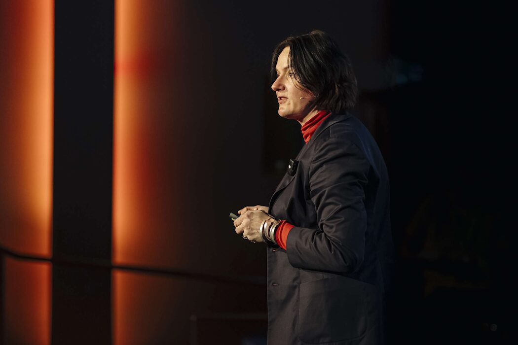 Paula Brandt auf der Bühne_700